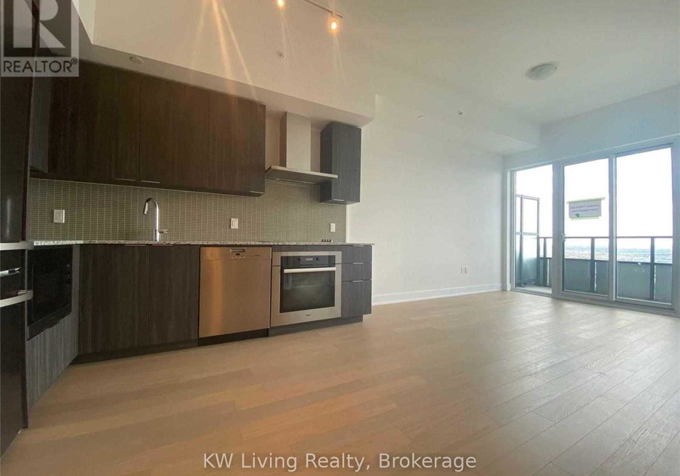 30-shore-breeze-drive-etobicoke-ontario-w12460337