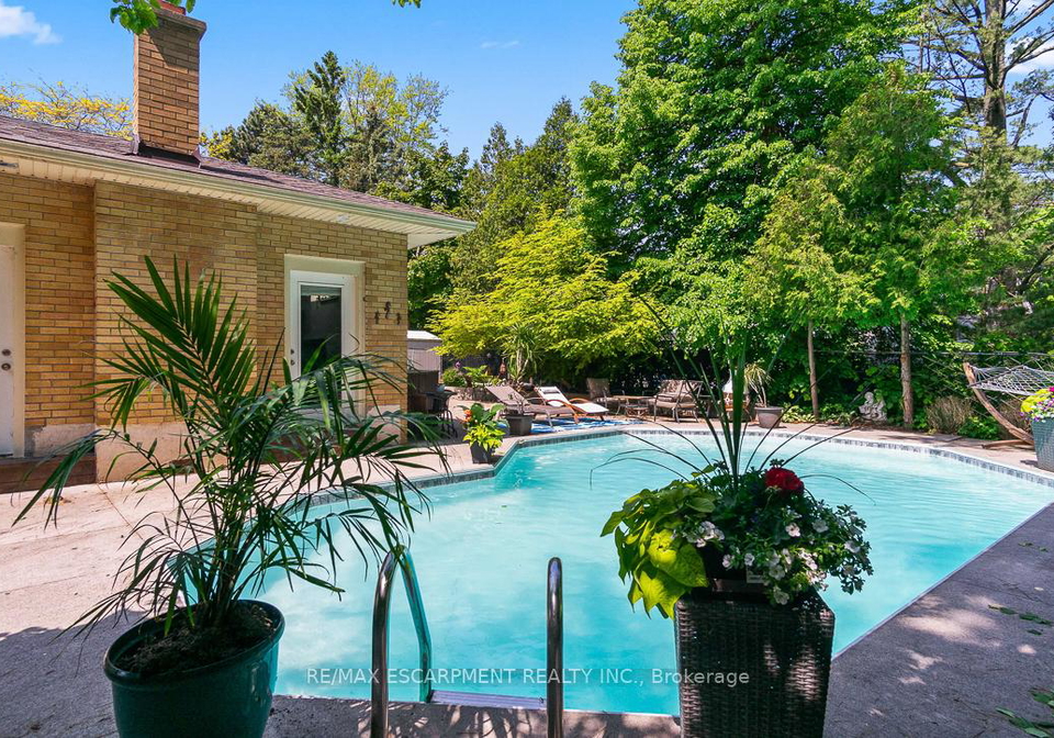 177-woodhaven-park-drive-oakville-ontario-w12460357