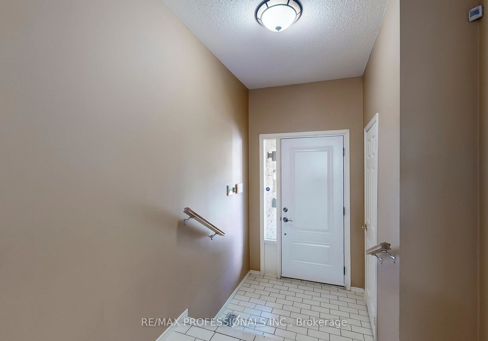 46-tamarack-circle-etobicoke-ontario-w12460505