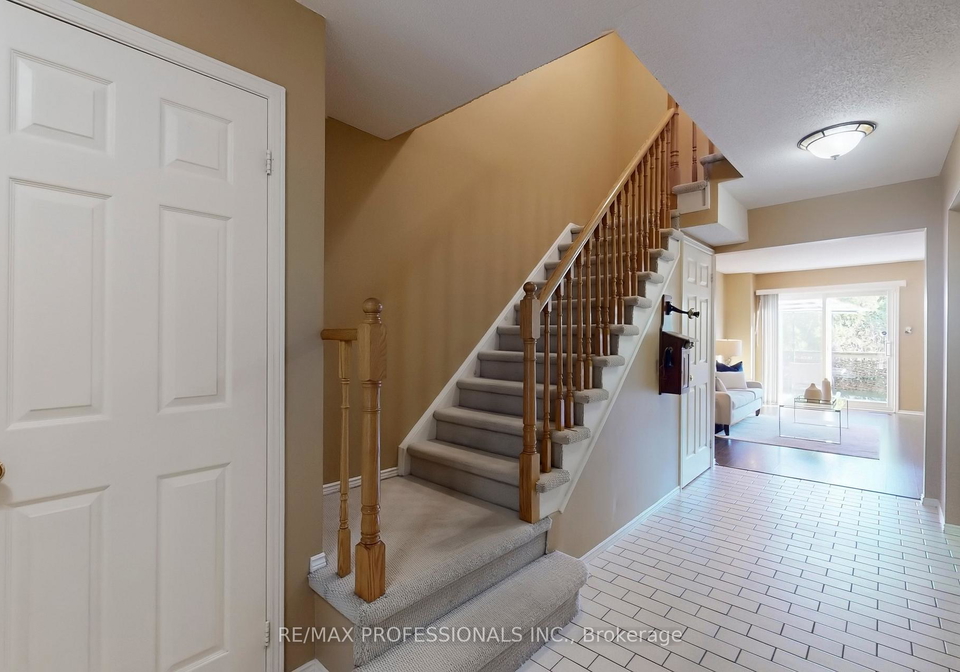 46-tamarack-circle-etobicoke-ontario-w12460505