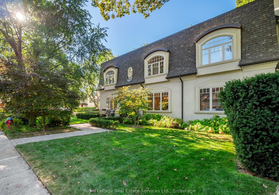 295-maple-avenue-oakville-ontario-w12460748