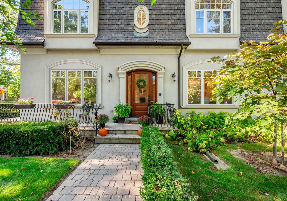 295-maple-avenue-oakville-ontario-w12460748
