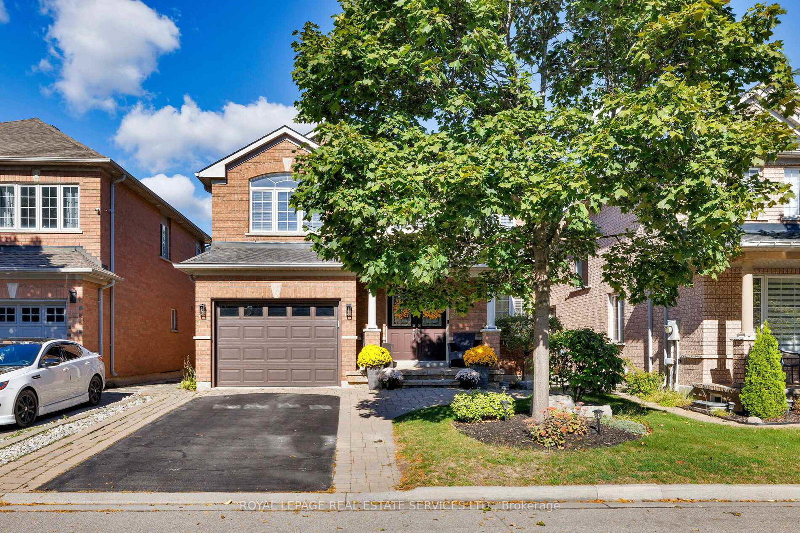 1393-derby-county-crescent-oakville-ontario-w12460842