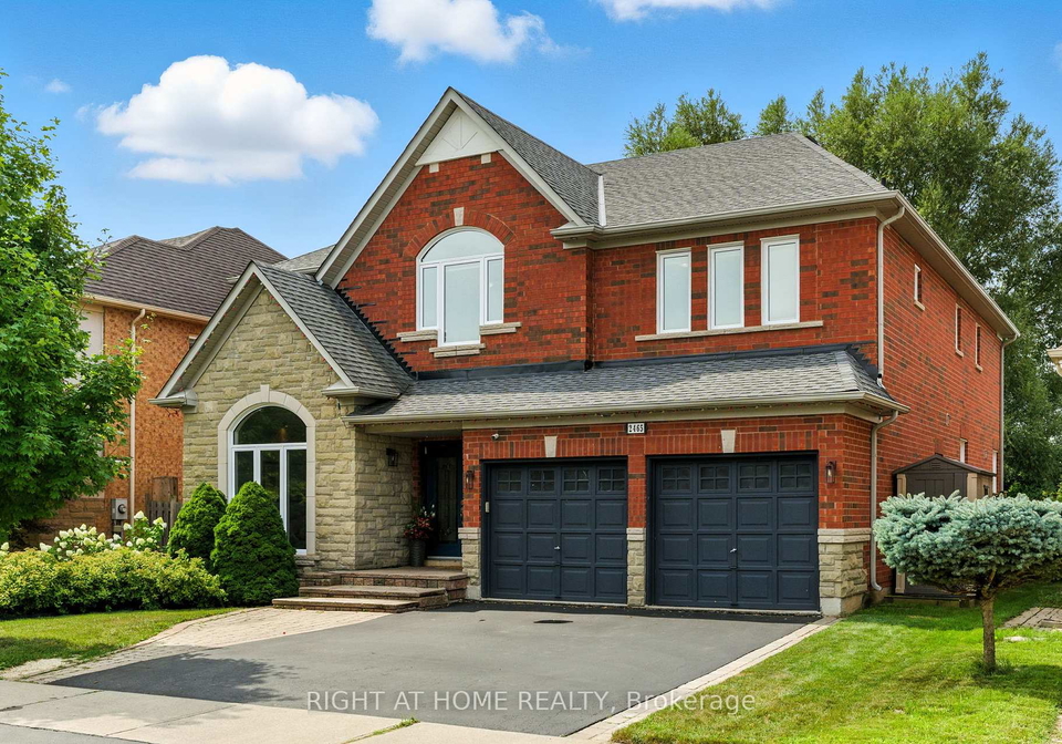 2465-whistling-springs-crescent-oakville-ontario-w12460948