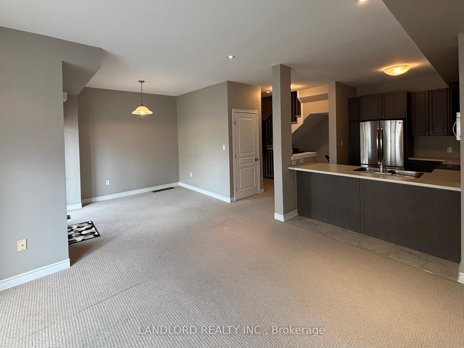 653-pisa-common-burlington-ontario-w12461000