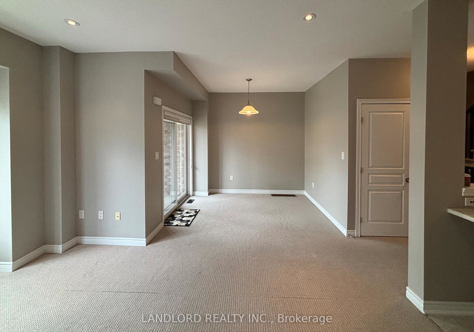653-pisa-common-burlington-ontario-w12461000