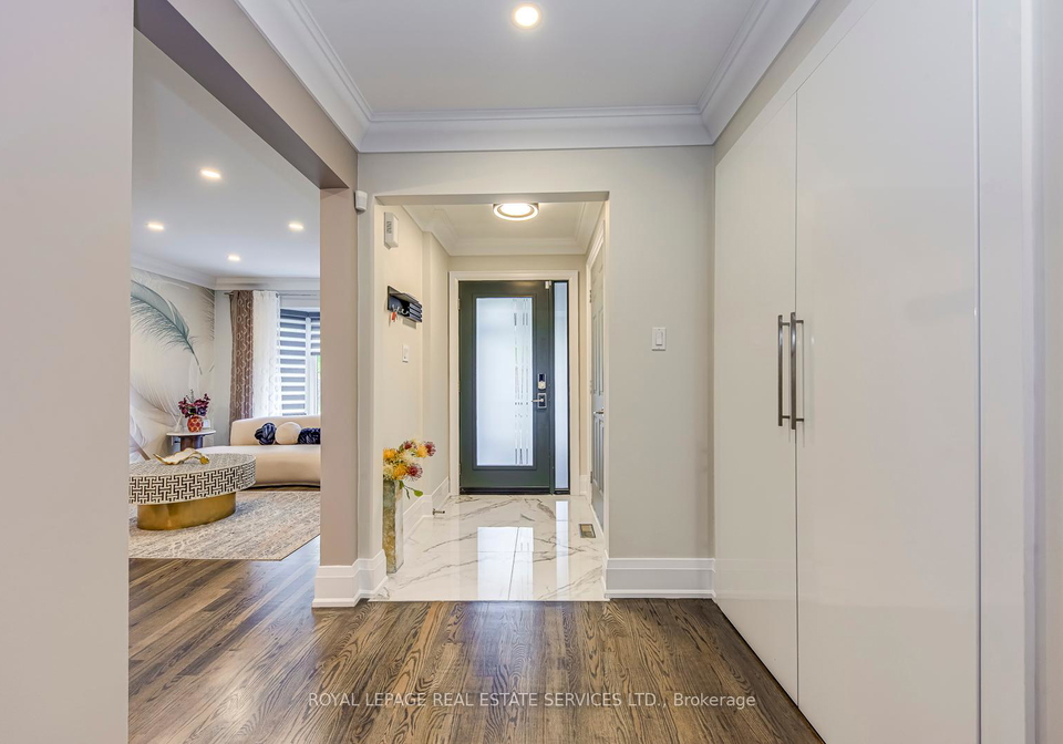 7180-danton-promenade-mississauga-ontario-w12461182