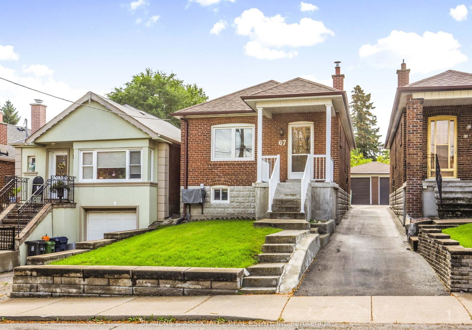 67-belgravia-avenue-north-york-ontario-w12461191