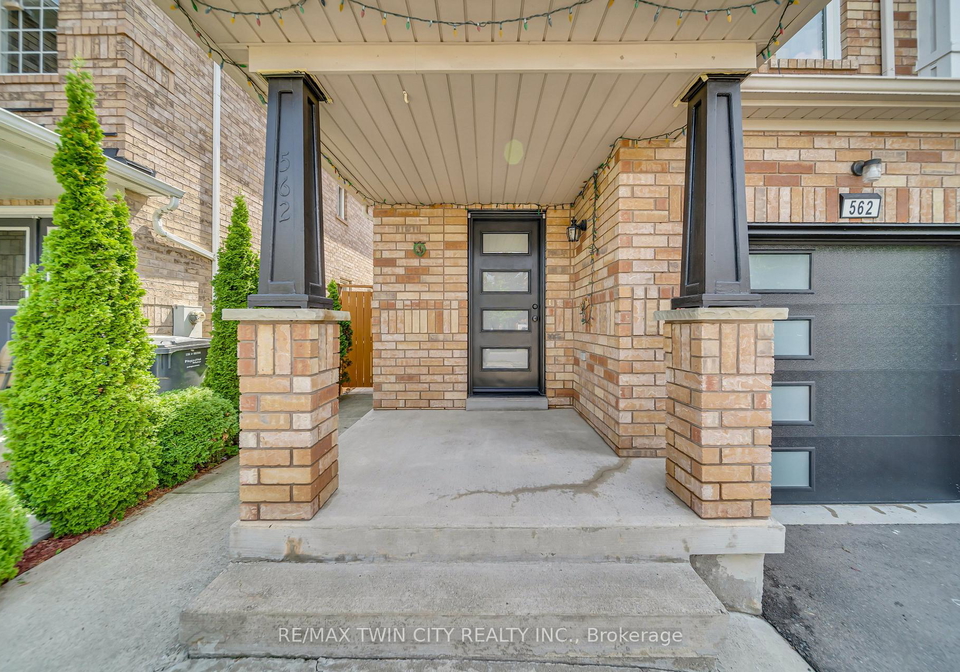 562-orange-walk-crescent-mississauga-ontario-w12461253