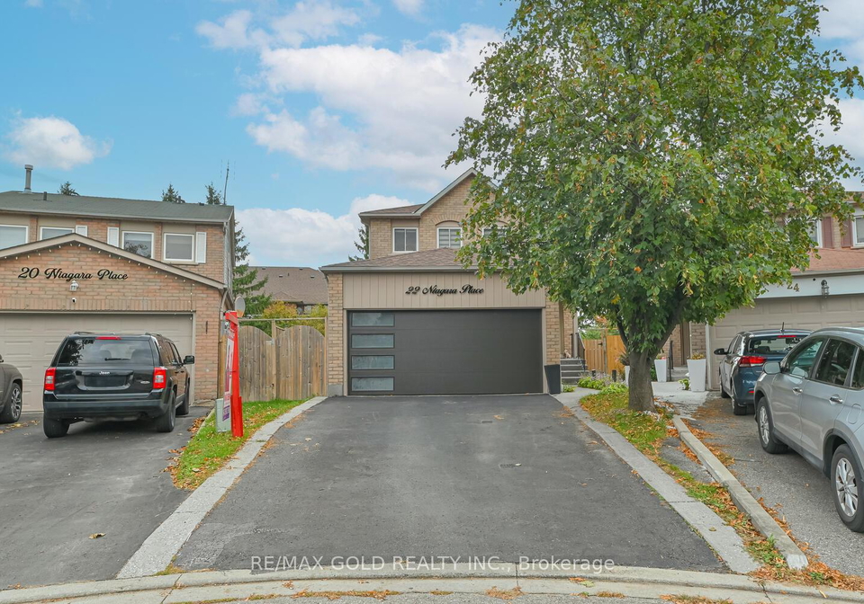 22-niagara-place-brampton-ontario-w12461291