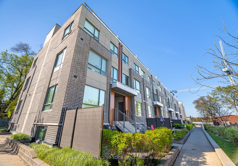 650-atwater-avenue-mississauga-ontario-w12461598