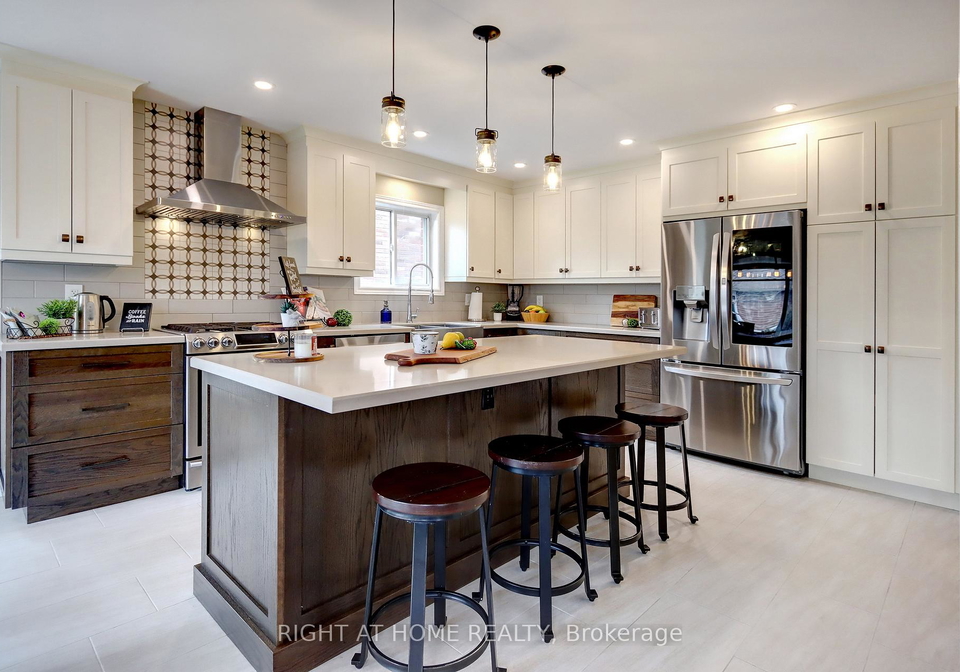 10-berton-boulevard-halton-hills-ontario-w12461872