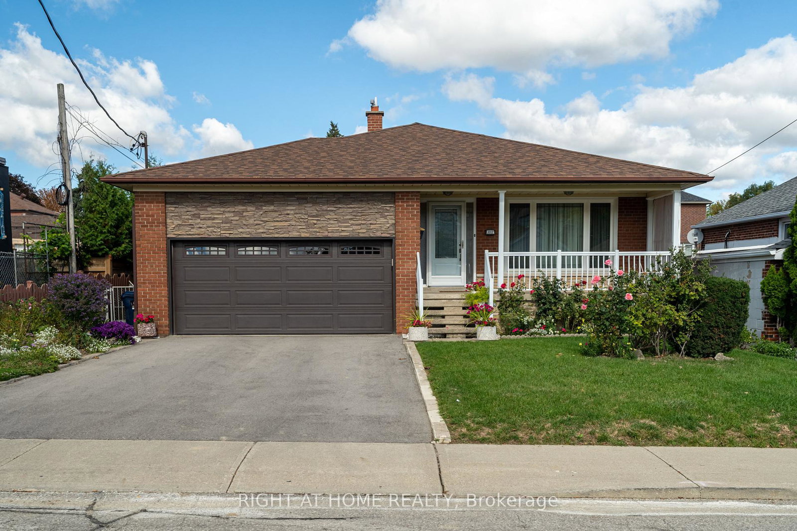 1012-castlefield-avenue-north-york-ontario-w12462191