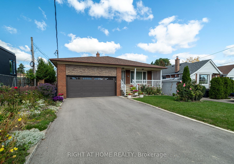 1012-castlefield-avenue-north-york-ontario-w12462191