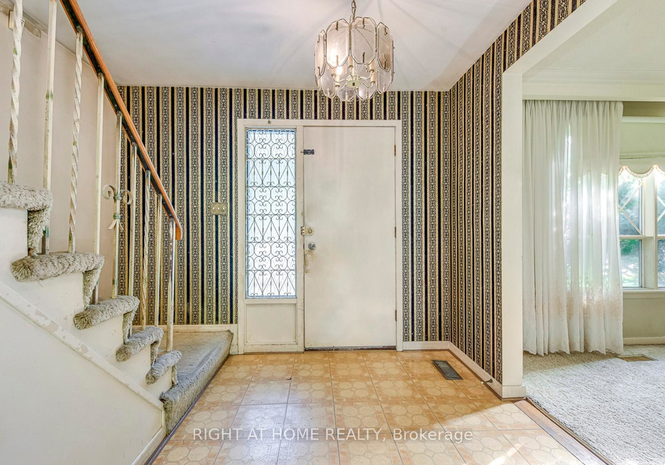 2572-islington-avenue-etobicoke-ontario-w12462294