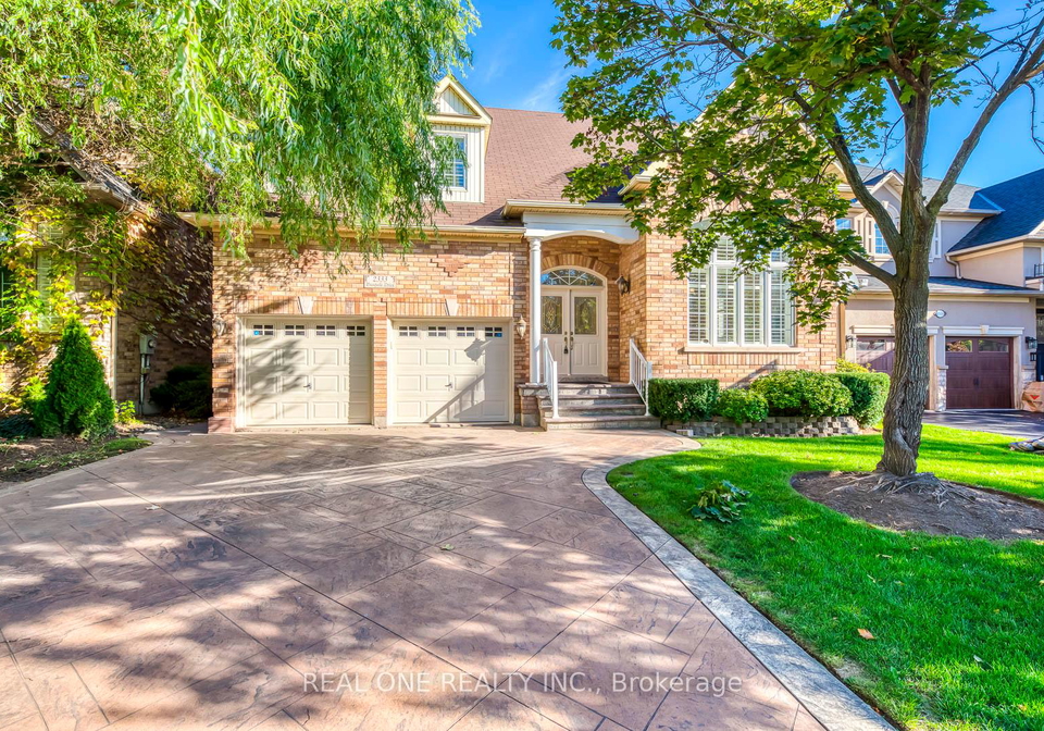 2333-presquile-drive-oakville-ontario-w12462299