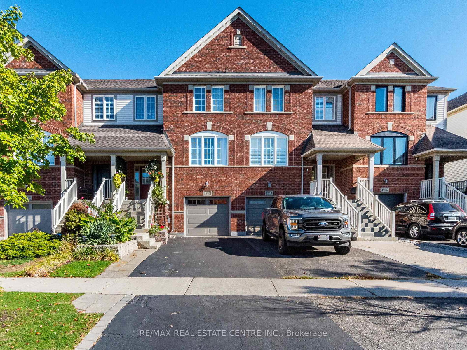 1240-chapman-crescent-milton-ontario-w12462867