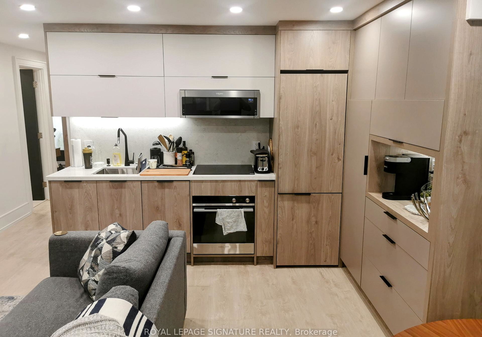 20-lukow-terrace-toronto-ontario-w12462976