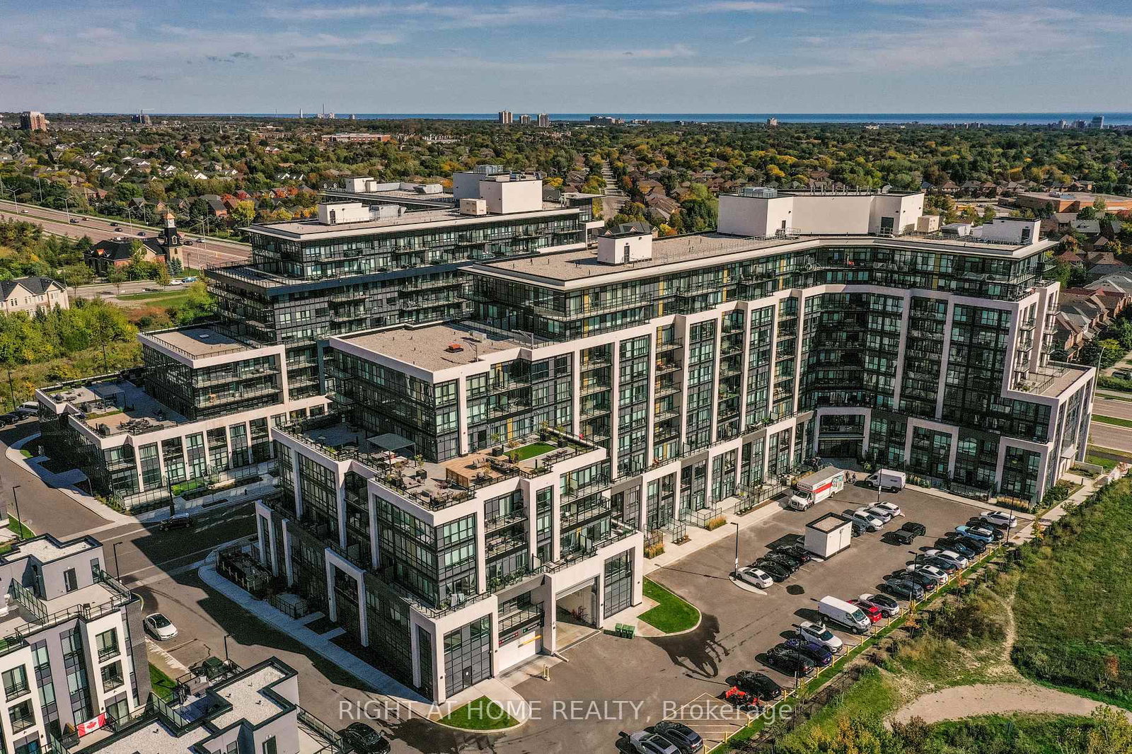 405-dundas-street-w-oakville-ontario-w12463024