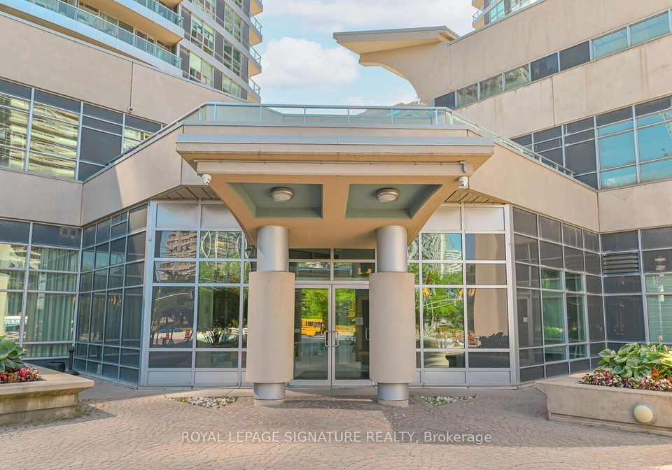 33-elm-drive-mississauga-ontario-w12463302