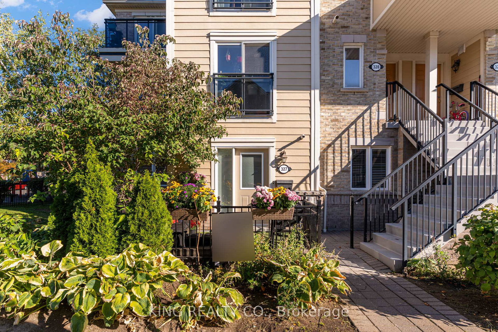 4975-southampton-drive-mississauga-ontario-w12463405
