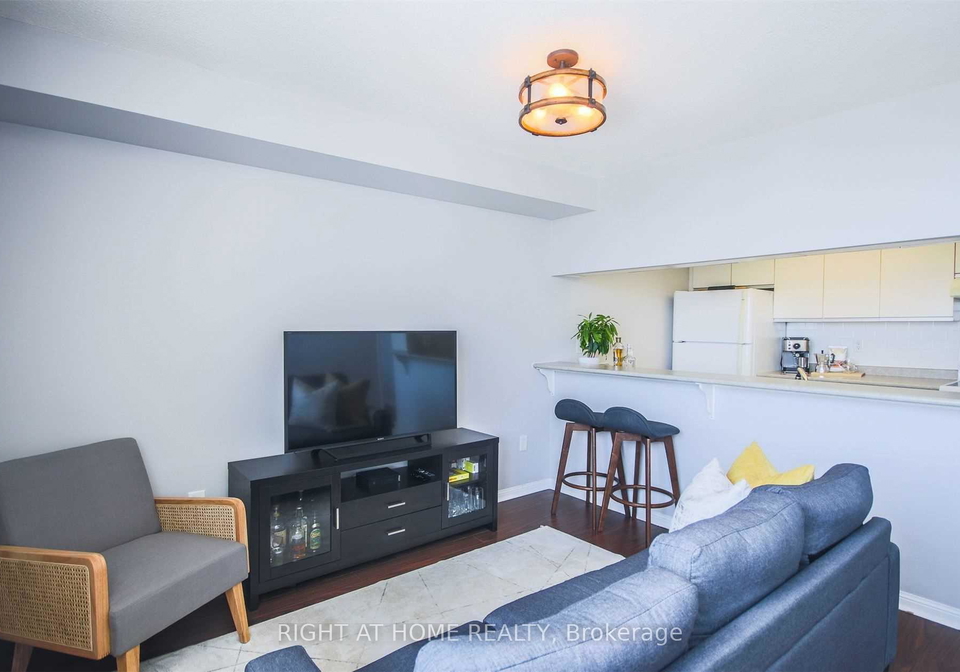 101-subway-crescent-etobicoke-ontario-w12463414