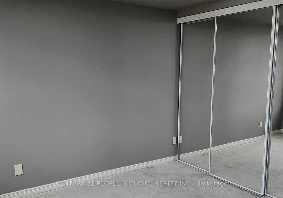 2230-lake-shore-boulevard-w-etobicoke-ontario-w12463634