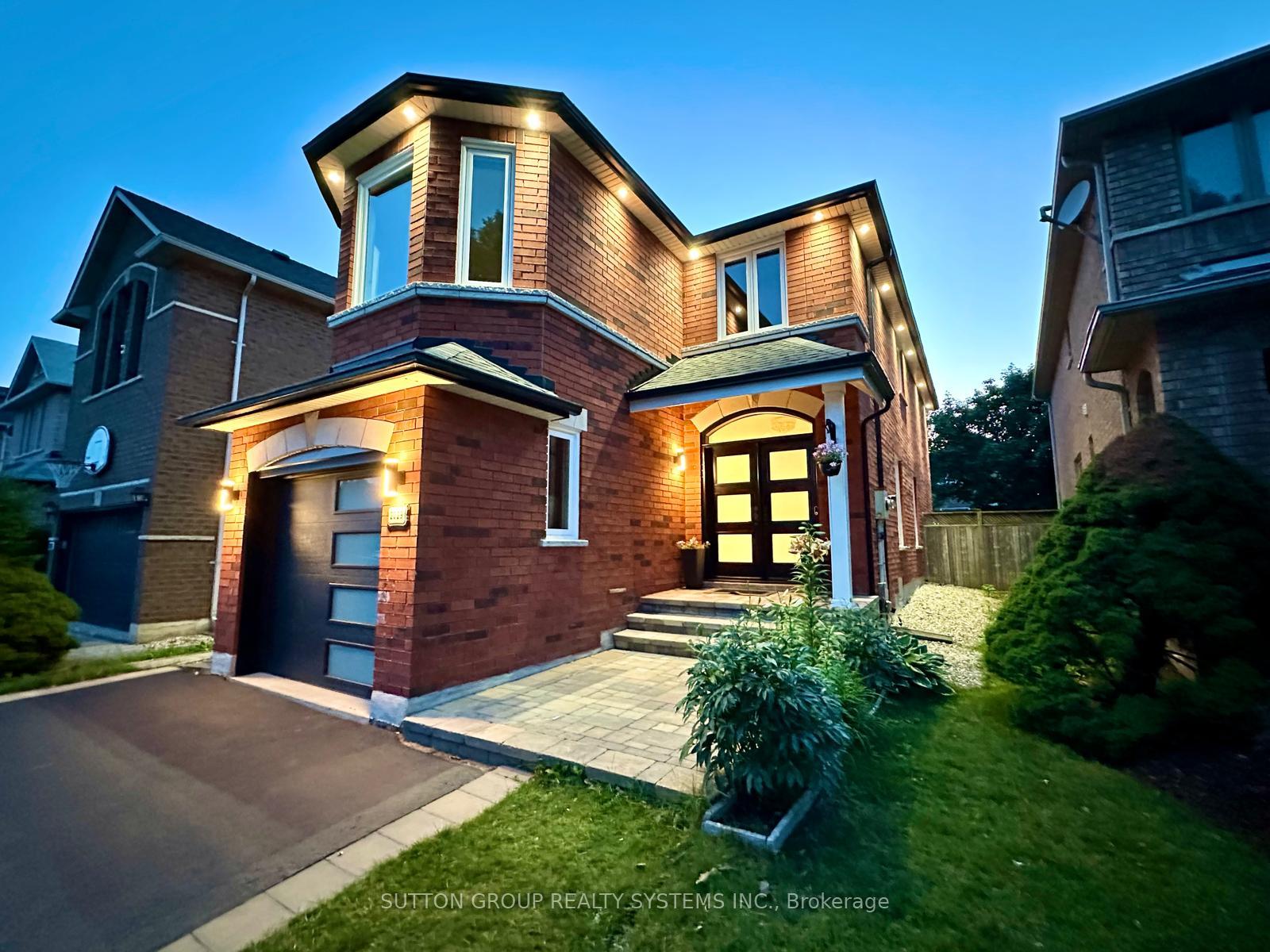 2029-westmount-drive-oakville-ontario-w12463663