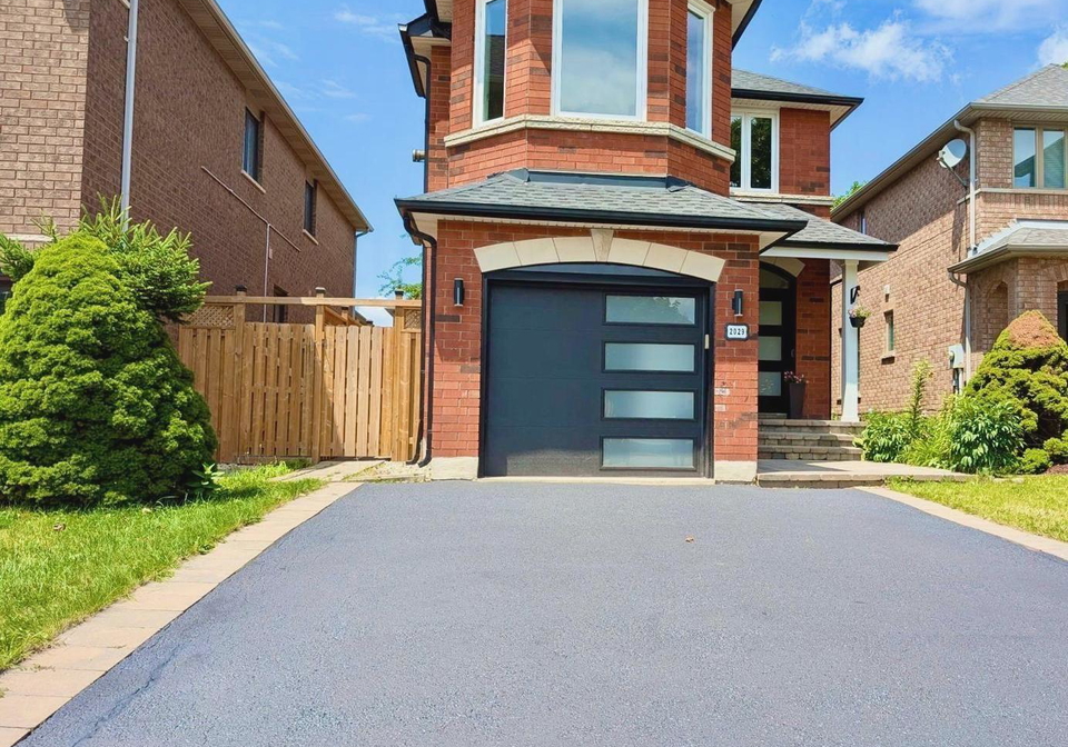 2029-westmount-drive-oakville-ontario-w12463663