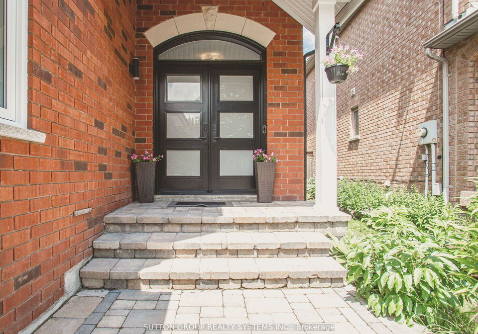 2029-westmount-drive-oakville-ontario-w12463663
