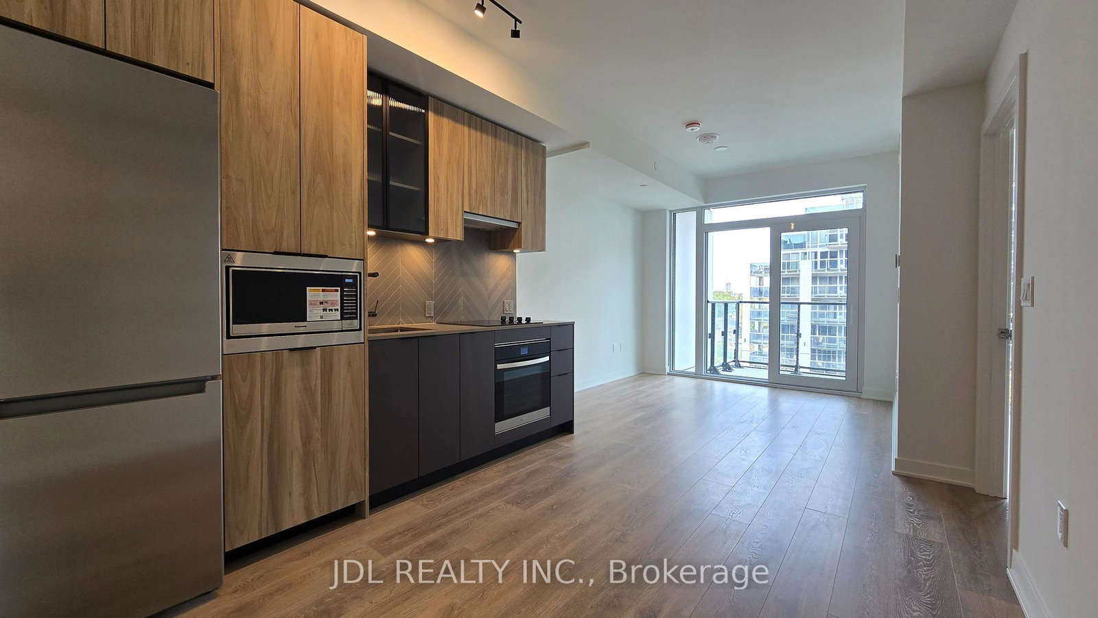 1037-the-queensway-etobicoke-ontario-w12463870