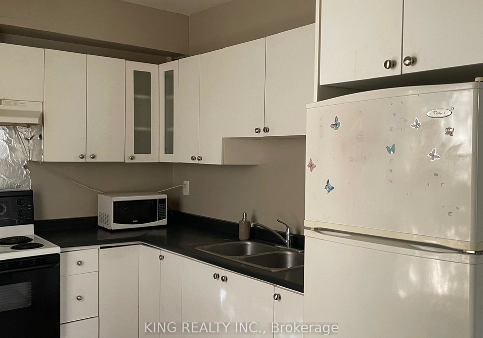 24-english-street-brampton-ontario-w12464294