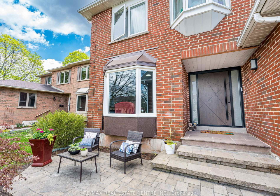 302-leacock-avenue-oakville-ontario-w12464302