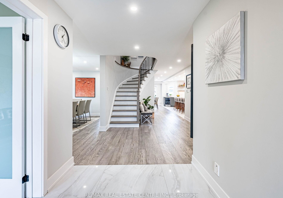302-leacock-avenue-oakville-ontario-w12464302