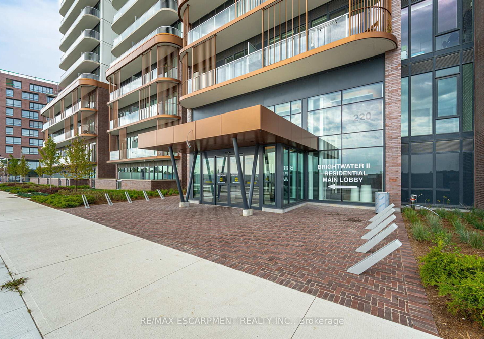 220-missinnihe-way-mississauga-ontario-w12465193