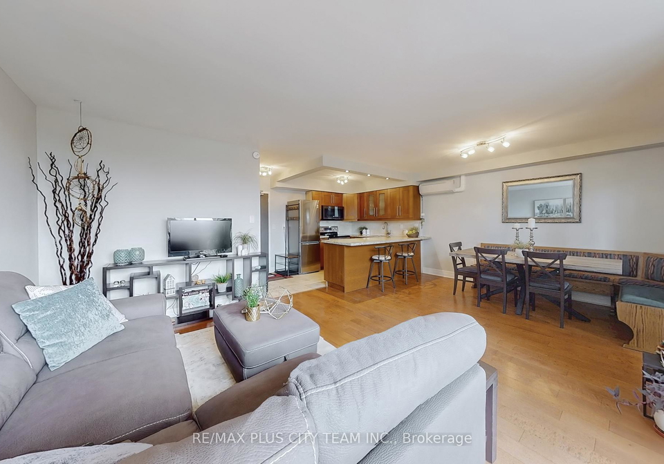 35-ormskirk-avenue-toronto-ontario-w12465301