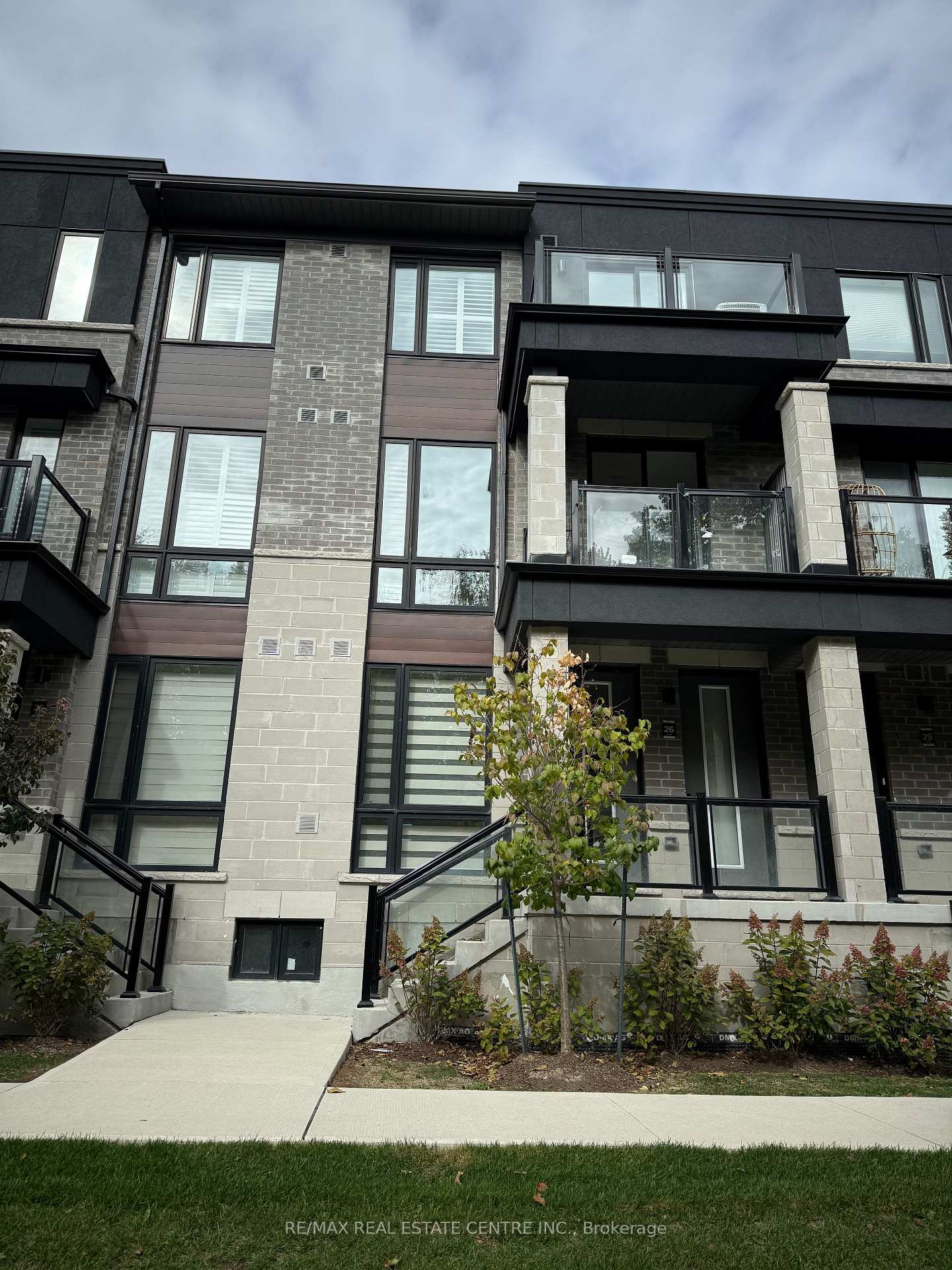 40-knotsberry-circle-brampton-ontario-w12465643