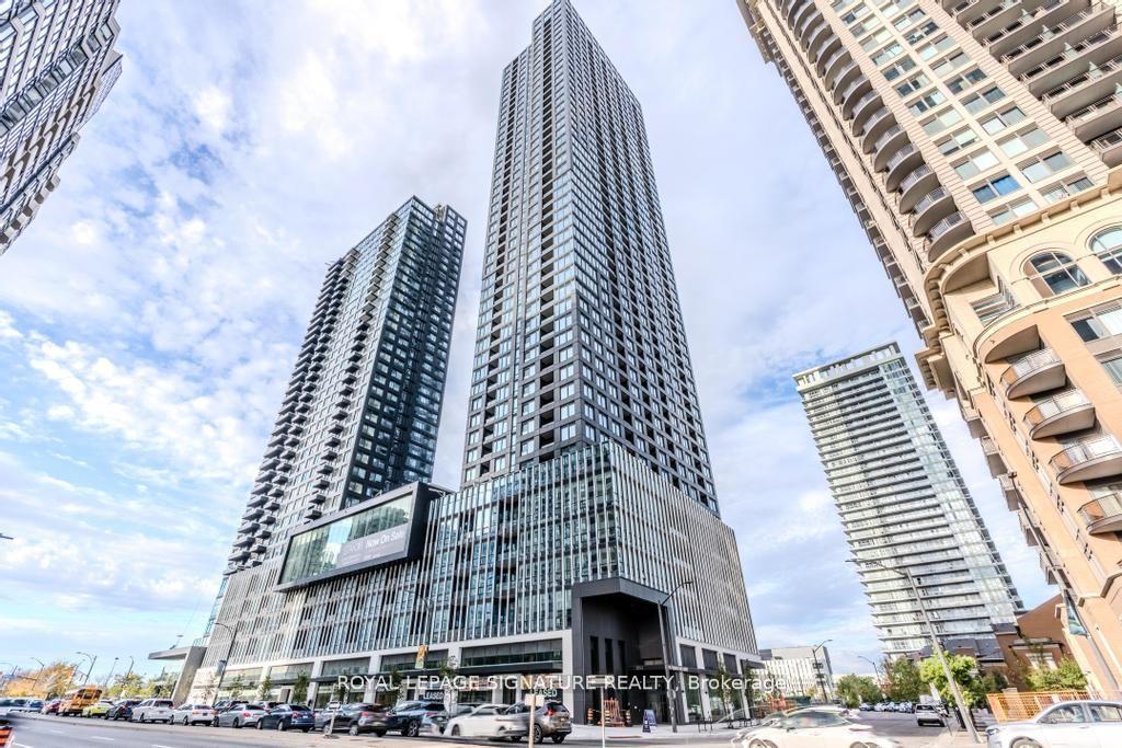 395-square-one-drive-mississauga-ontario-w12465879