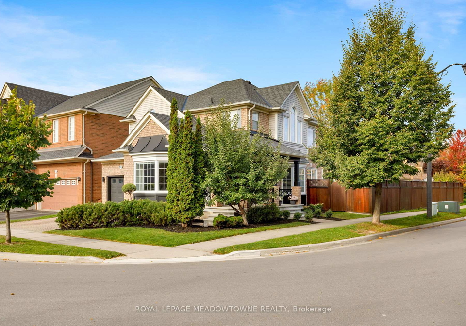 976-lancaster-boulevard-milton-ontario-w12466001