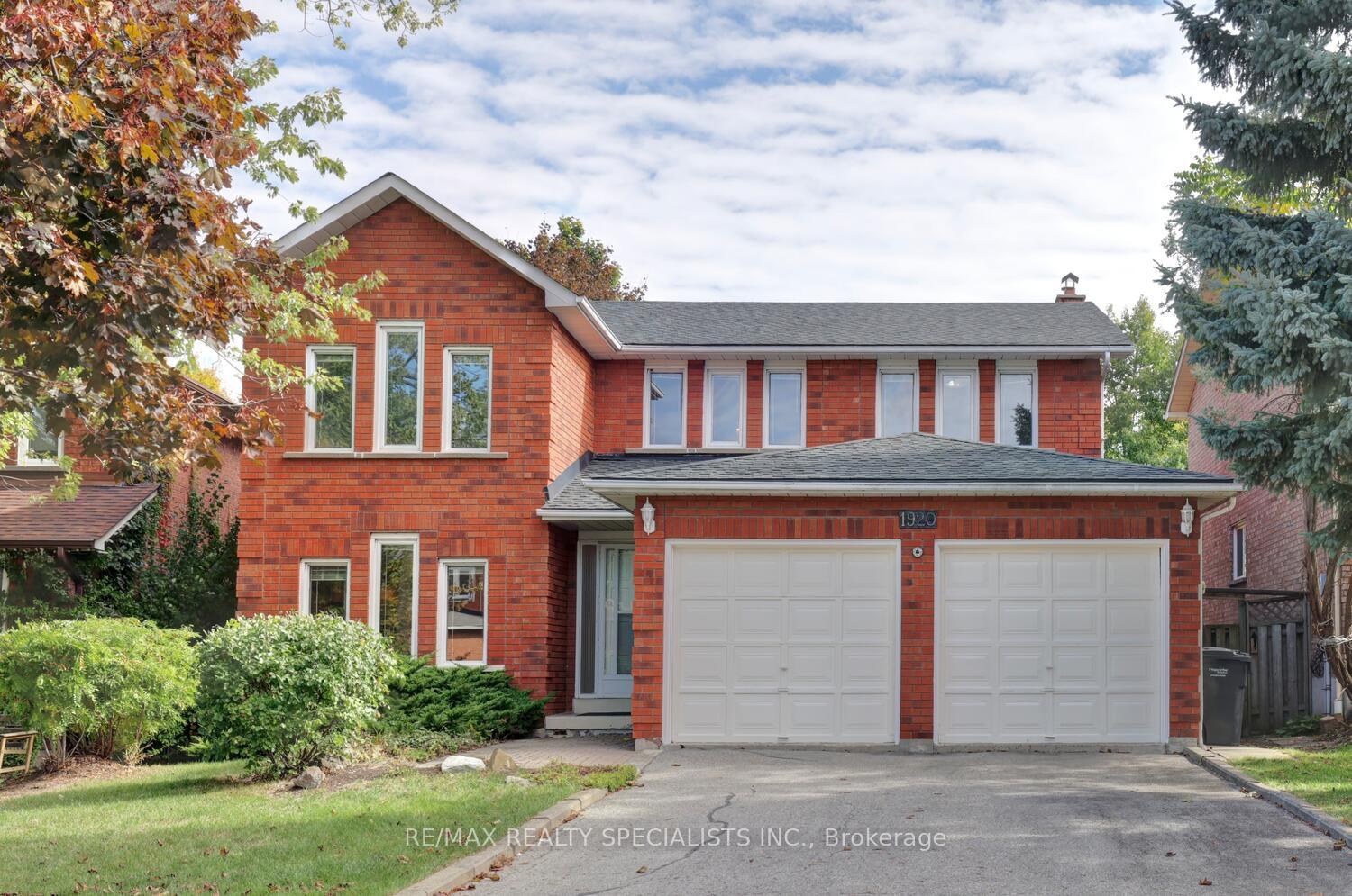 1920-the-chase-mississauga-ontario-w12466021