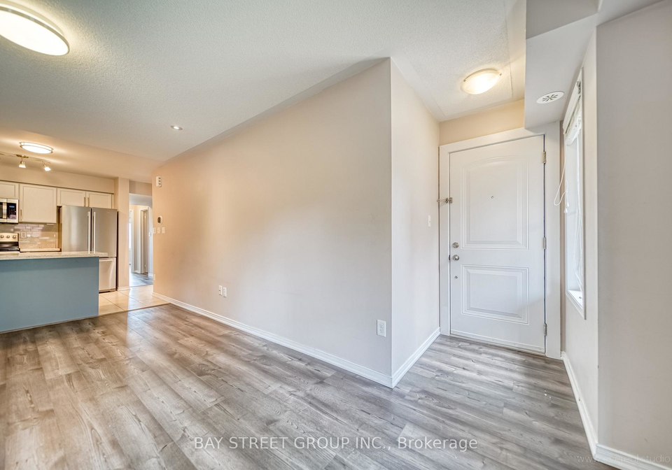 2444-post-road-oakville-ontario-w12466028