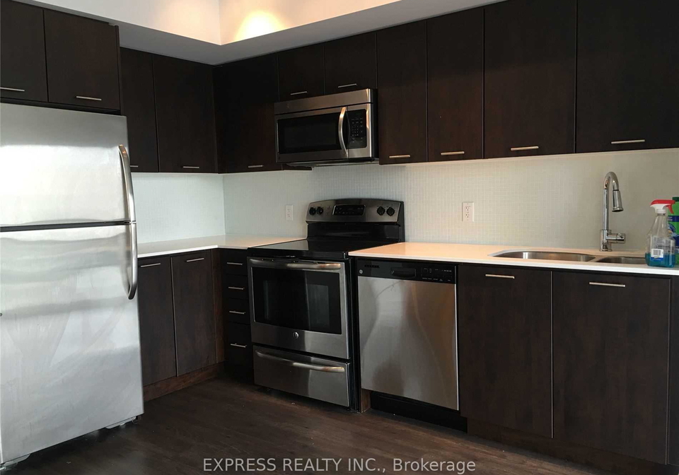 2212-lake-shore-boulevard-w-etobicoke-ontario-w12466312