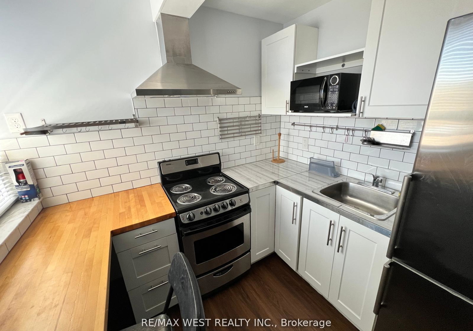 388-browns-line-etobicoke-ontario-w12466327