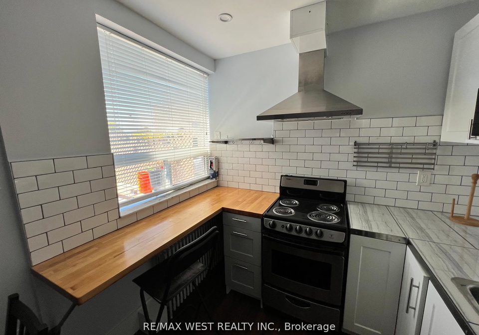 388-browns-line-etobicoke-ontario-w12466327