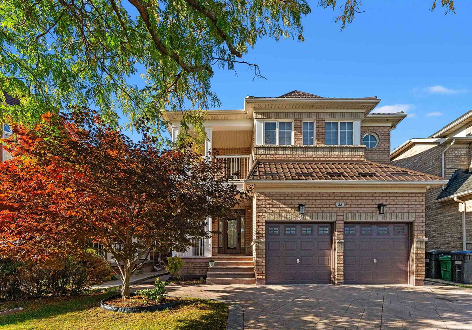 88-showboat-crescent-brampton-ontario-w12466416