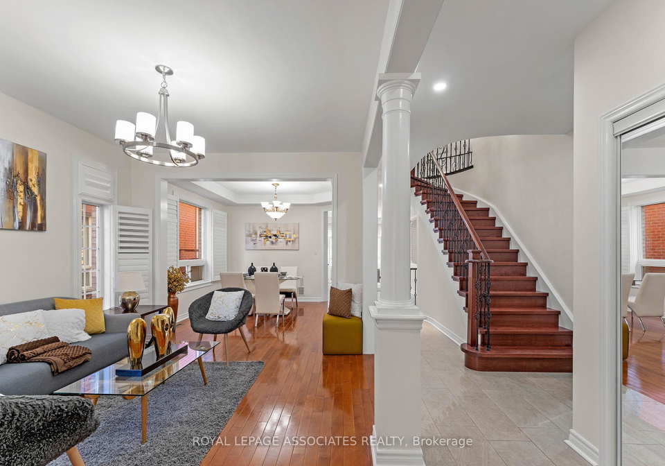 88-showboat-crescent-brampton-ontario-w12466416