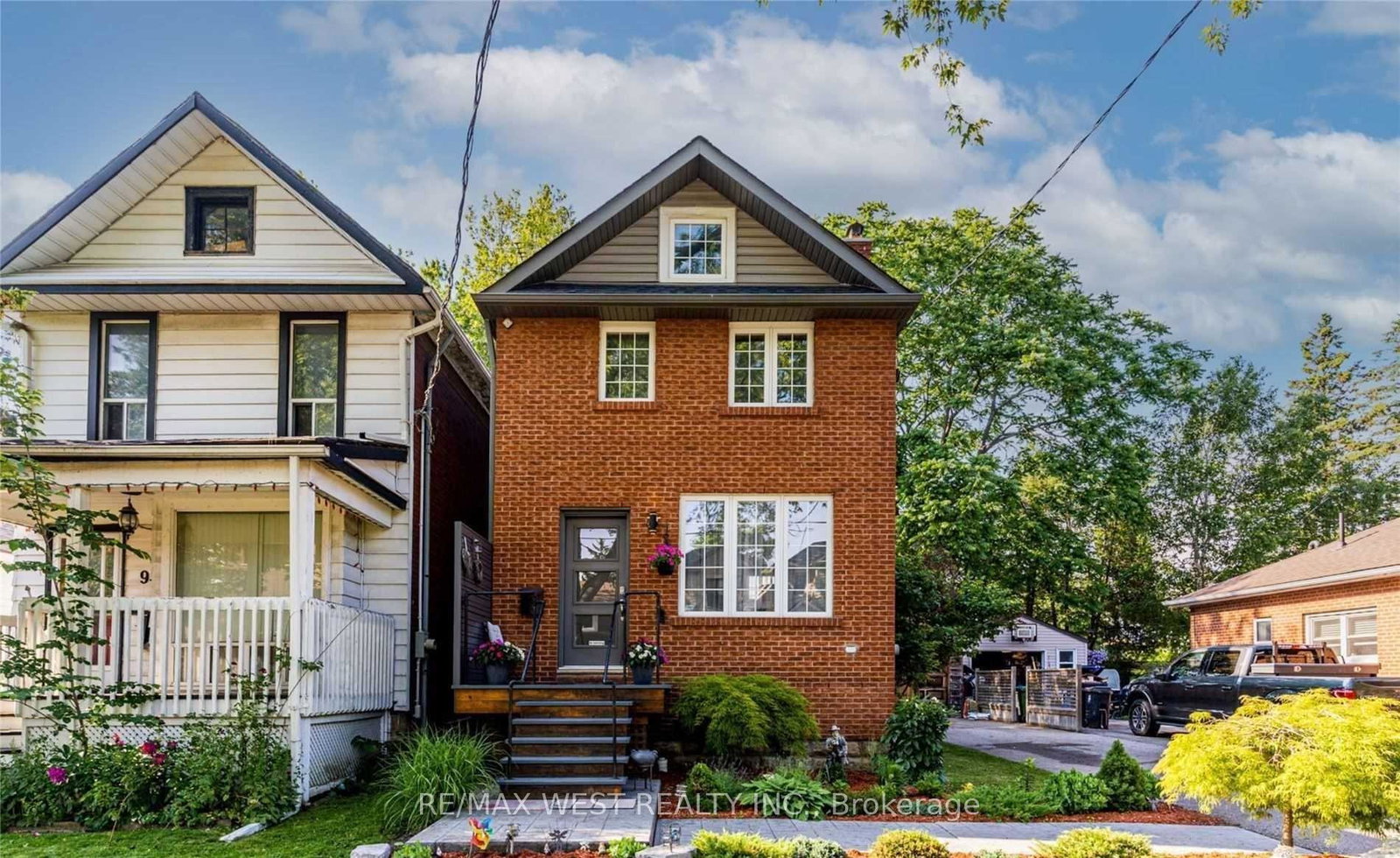 92-lake-crescent-etobicoke-ontario-w12466450