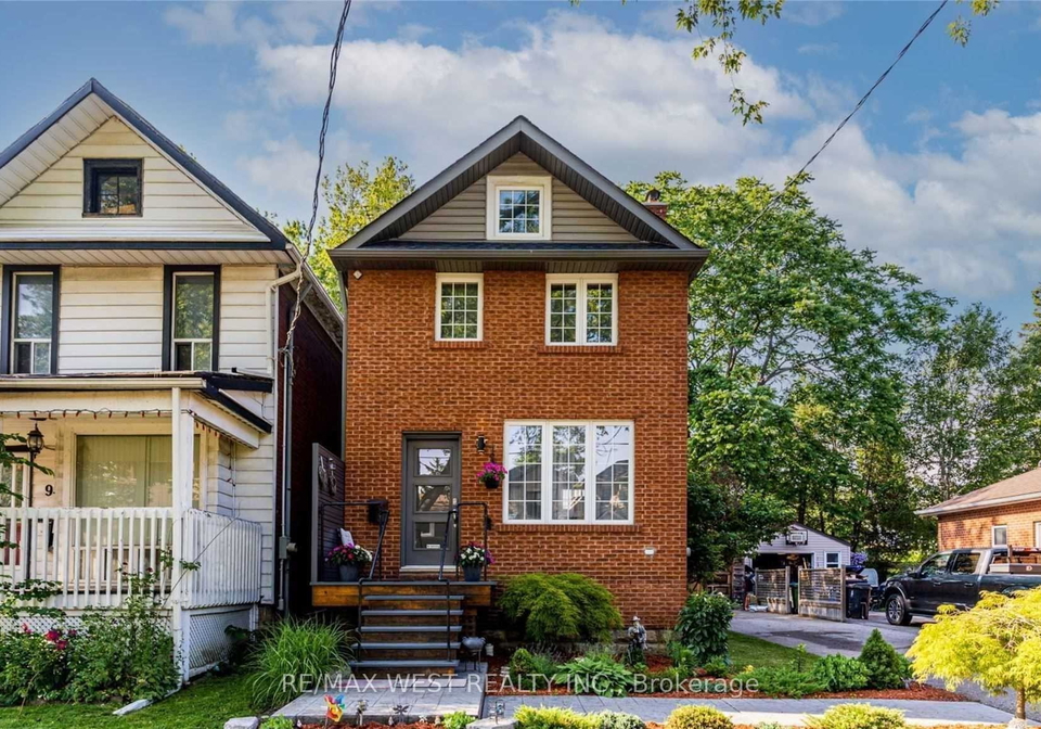 92-lake-crescent-etobicoke-ontario-w12466450