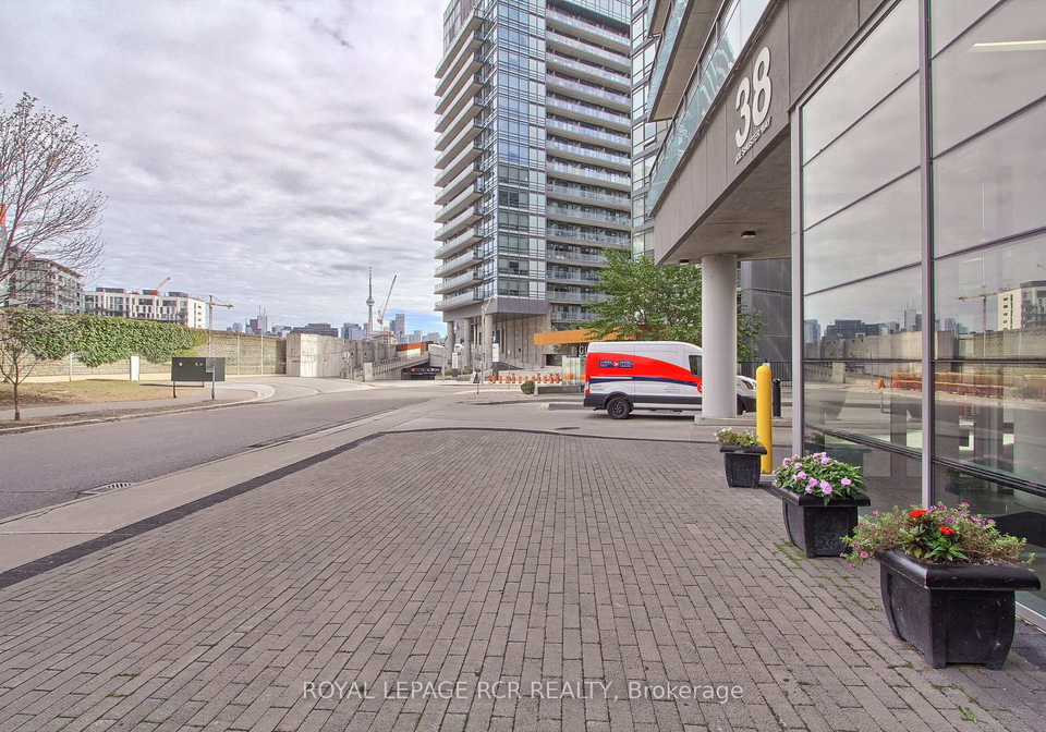 38-joe-shuster-way-toronto-ontario-w12466494