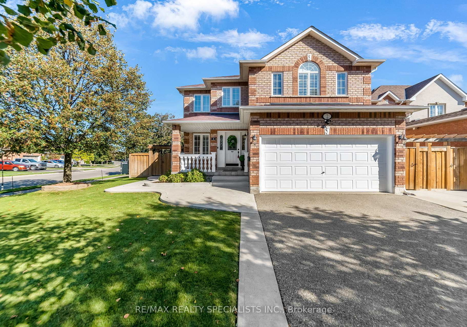 2-torada-court-brampton-ontario-w12466540